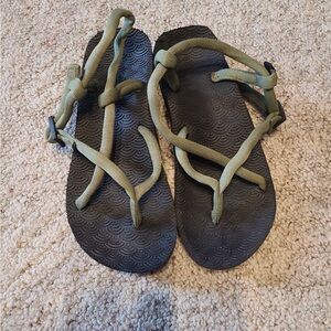Women’s sandals